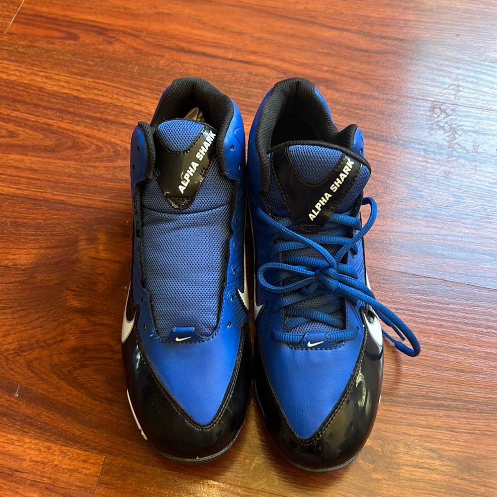 nike alpha shark 2 mid molded